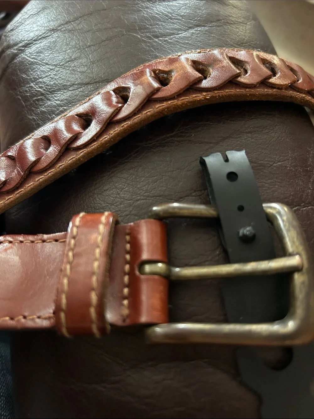 Brown Leather Docker’s  Men’s Hand-braided Belt with brass buckle..  Size 40 EUC
